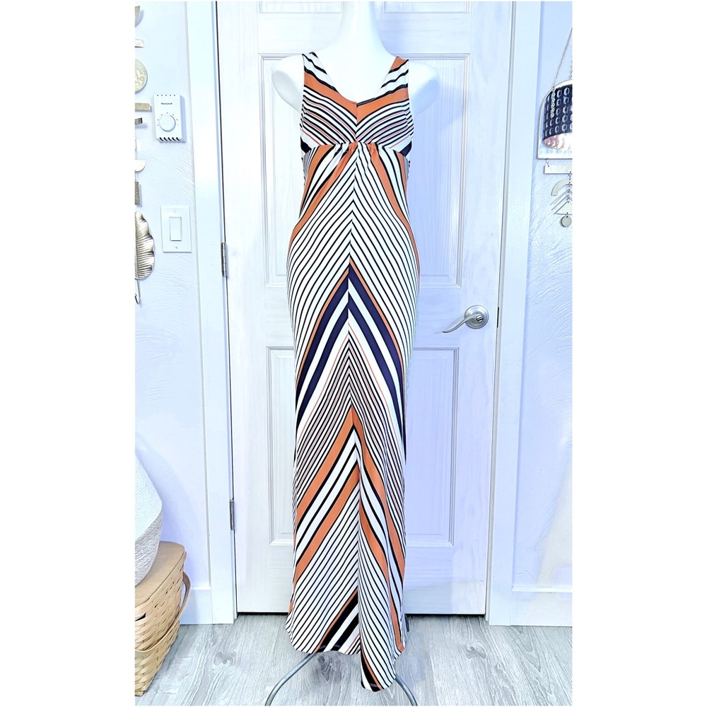 COPY - EUC Love Tree Maxi V Neck Body Con Dress | Diagonal Flattering Stripe Pa…